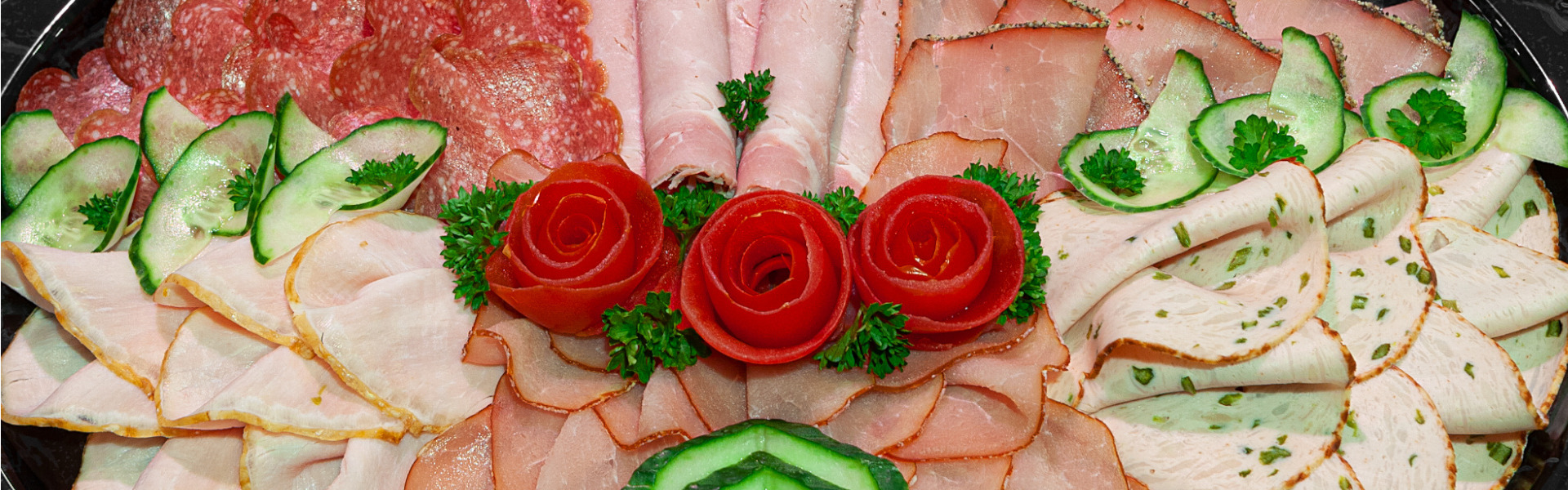 Nahaufnahme einer Wurstplatte